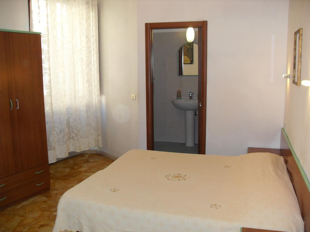 Pensión Mary's House *