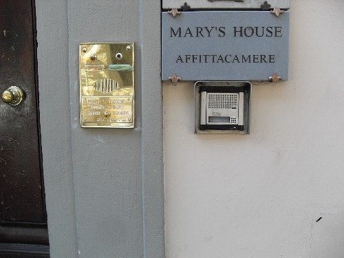 Pensión Mary's House